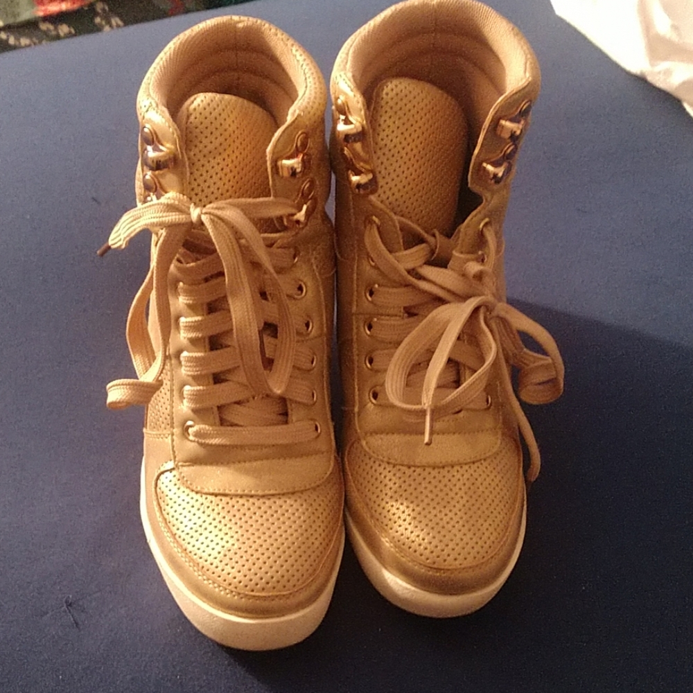 Wedge light gold shoes